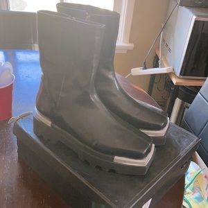 Azalea wang black boot square toe women’s size 8.5